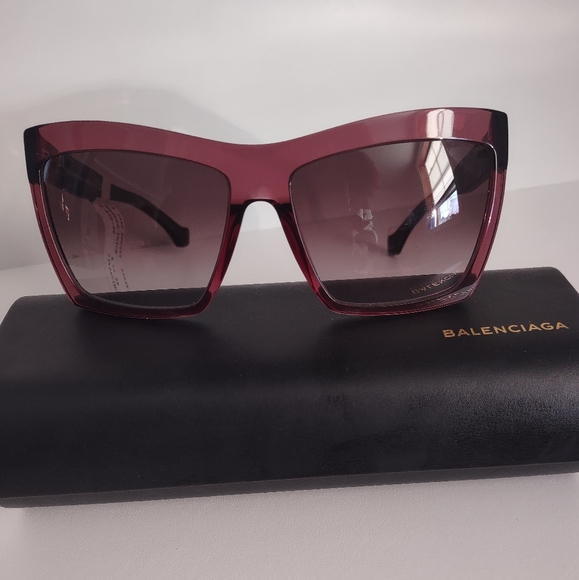 BALENCIAGA SUNGLASSES - NEW NEW WITH TAGS - Picture 3 of 8